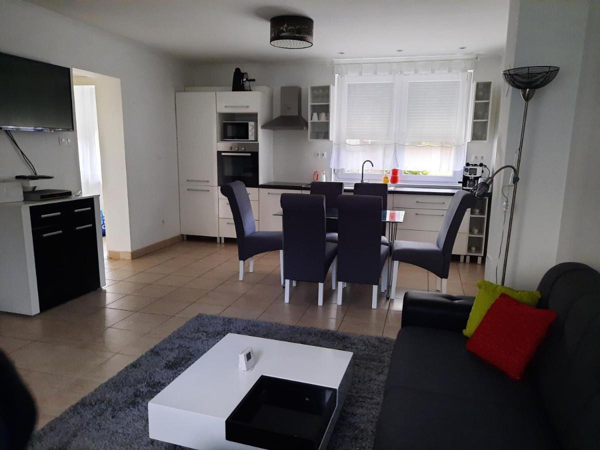 Balatinus Apartmanhaz Siófok Extérieur photo