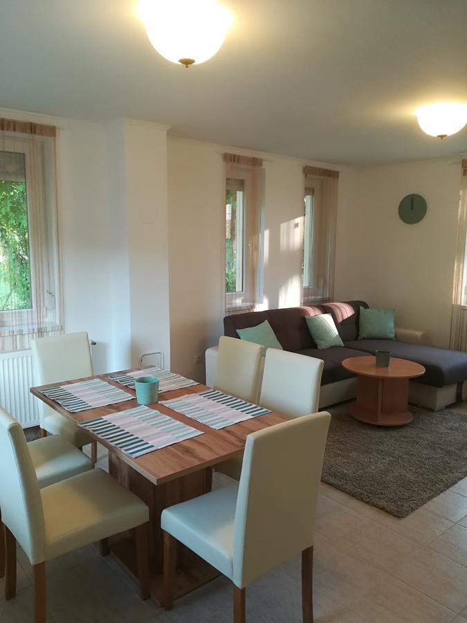 Balatinus Apartmanhaz Siófok Extérieur photo